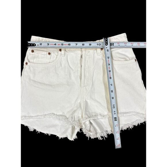 Zara Size 6 Womens White High-Waisted Denim Shorts With Raw Hem & Button Fly - Picture 5 of 8